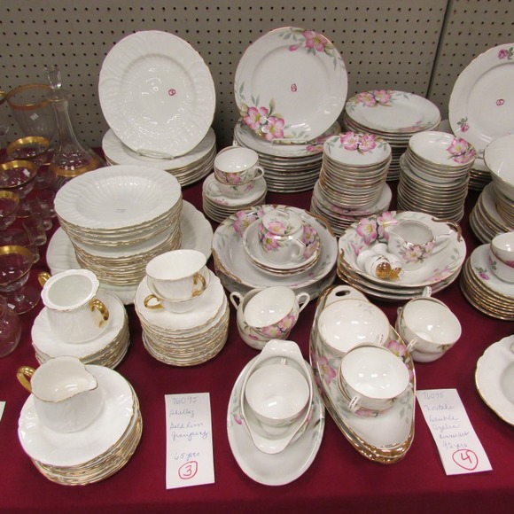 Image for Gallery/Estate, Vintage Clothing and Train Auction: 11-30-17