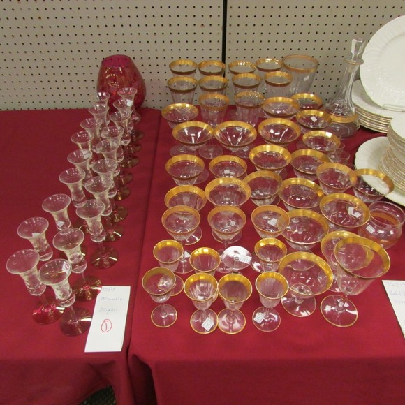 Image for Gallery/Estate, Vintage Clothing and Train Auction: 11-30-17