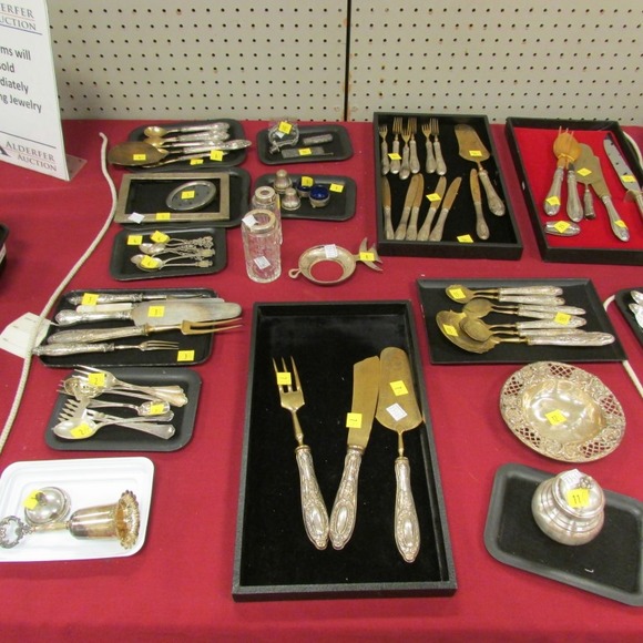 Image for Gallery/Estate, Vintage Clothing and Train Auction: 11-30-17