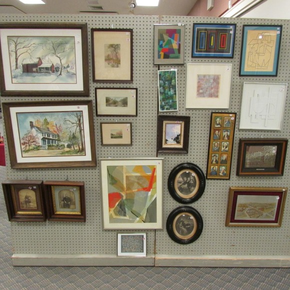 Image for Gallery/Estate, Vintage Clothing and Train Auction: 11-30-17