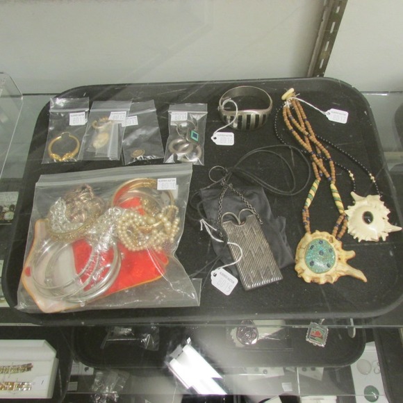 Image for Gallery/Estate, Vintage Clothing and Train Auction: 11-30-17