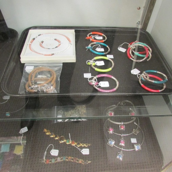 Image for Gallery/Estate, Vintage Clothing and Train Auction: 11-30-17