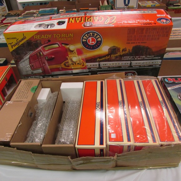 Image for Gallery/Estate, Vintage Clothing and Train Auction: 11-30-17