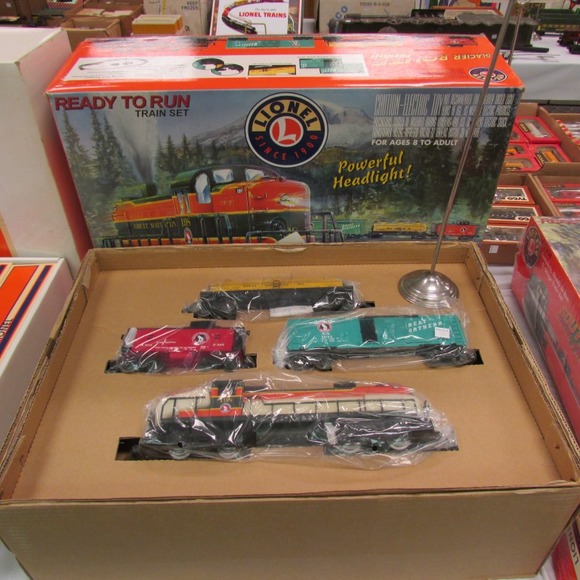 Image for Gallery/Estate, Vintage Clothing and Train Auction: 11-30-17