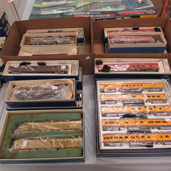 Image for Gallery/Estate, Vintage Clothing and Train Auction: 11-30-17