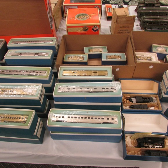 Image for Gallery/Estate, Vintage Clothing and Train Auction: 11-30-17