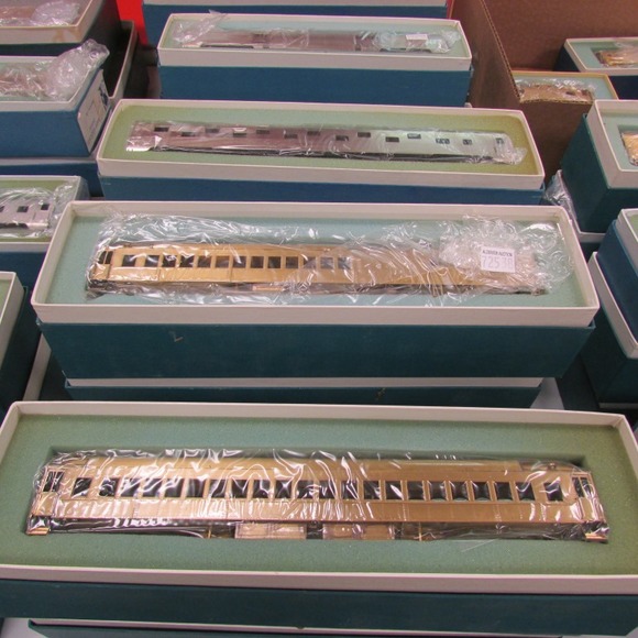 Image for Gallery/Estate, Vintage Clothing and Train Auction: 11-30-17