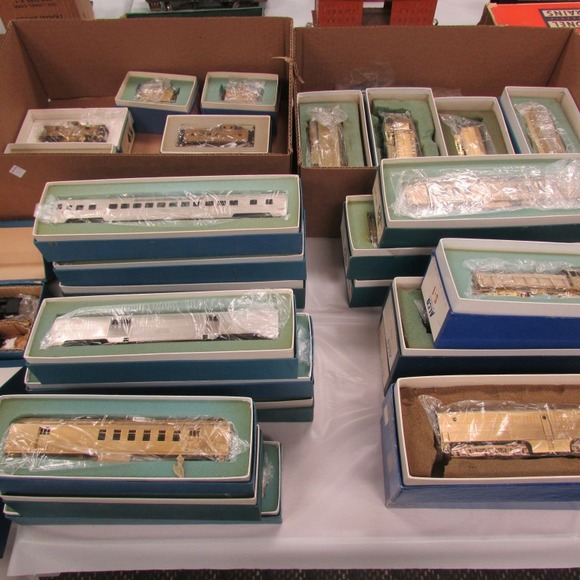 Image for Gallery/Estate, Vintage Clothing and Train Auction: 11-30-17