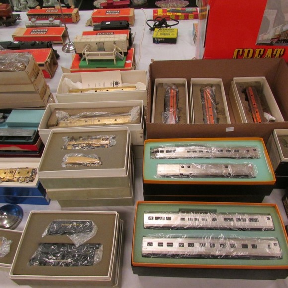 Image for Gallery/Estate, Vintage Clothing and Train Auction: 11-30-17