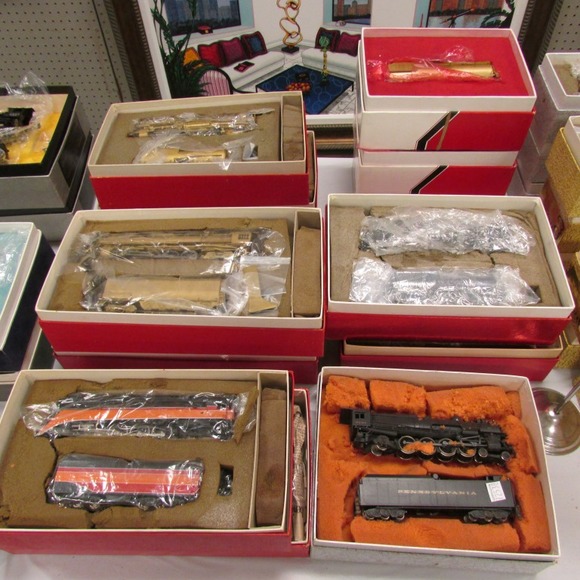 Image for Gallery/Estate, Vintage Clothing and Train Auction: 11-30-17