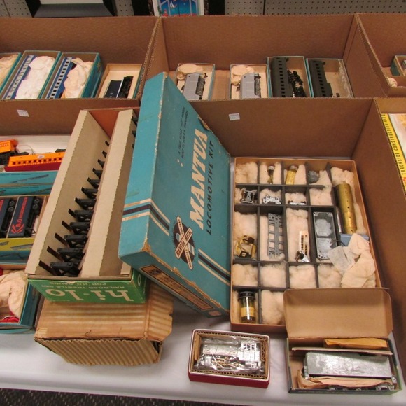 Image for Gallery/Estate, Vintage Clothing and Train Auction: 11-30-17