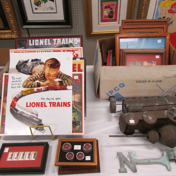 Image for Gallery/Estate, Vintage Clothing and Train Auction: 11-30-17