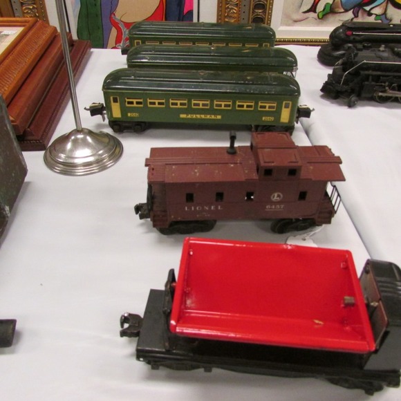 Image for Gallery/Estate, Vintage Clothing and Train Auction: 11-30-17