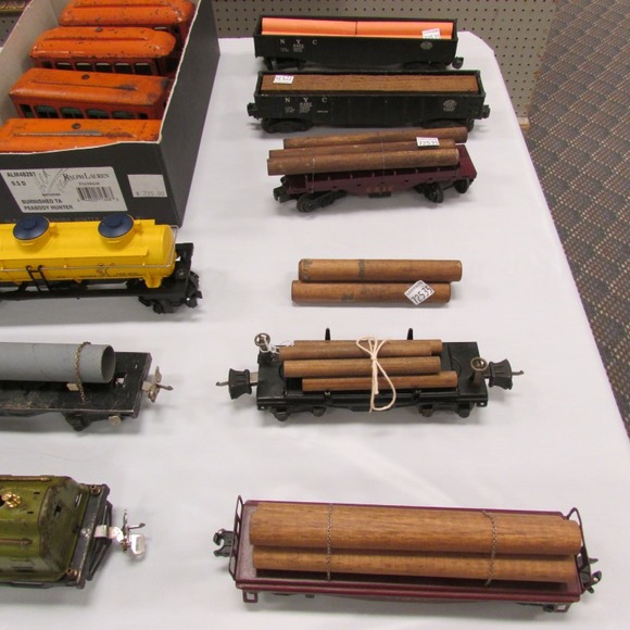 Image for Gallery/Estate, Vintage Clothing and Train Auction: 11-30-17