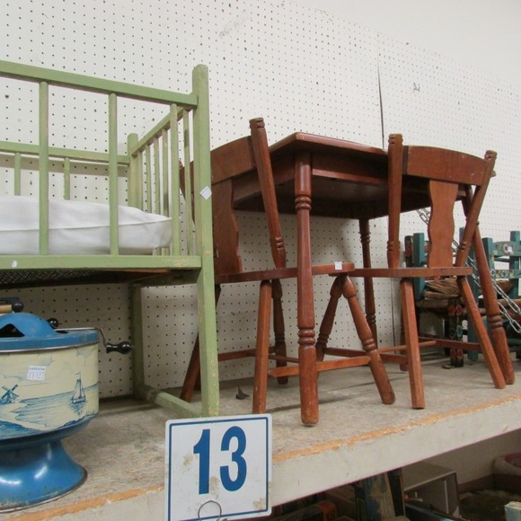 Image for Gallery/Estate, Vintage Clothing and Train Auction: 11-30-17