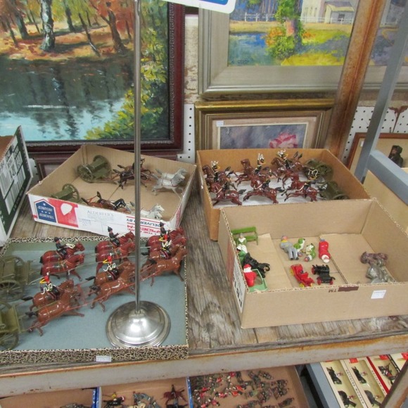 Image for Gallery/Estate, Vintage Clothing and Train Auction: 11-30-17