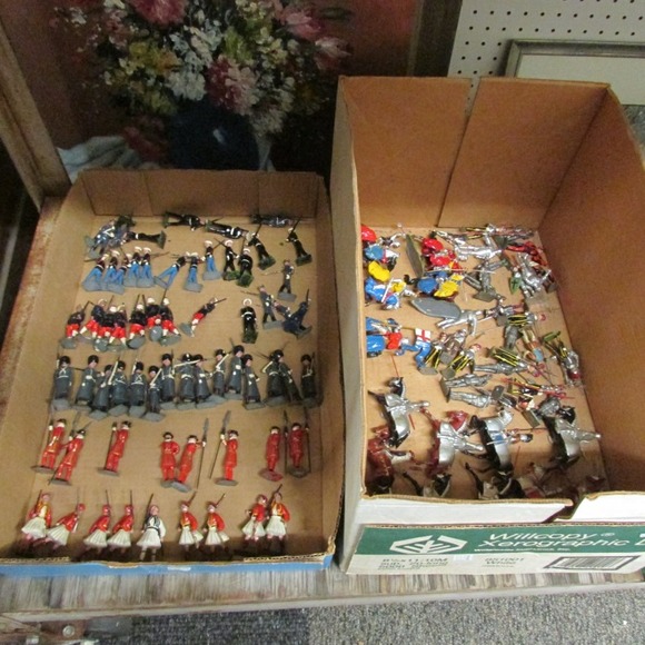 Image for Gallery/Estate, Vintage Clothing and Train Auction: 11-30-17