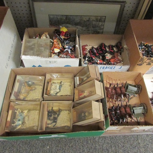 Image for Gallery/Estate, Vintage Clothing and Train Auction: 11-30-17