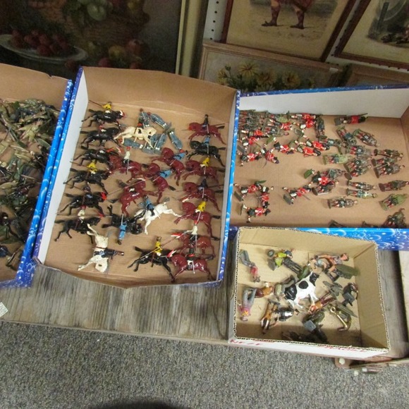 Image for Gallery/Estate, Vintage Clothing and Train Auction: 11-30-17