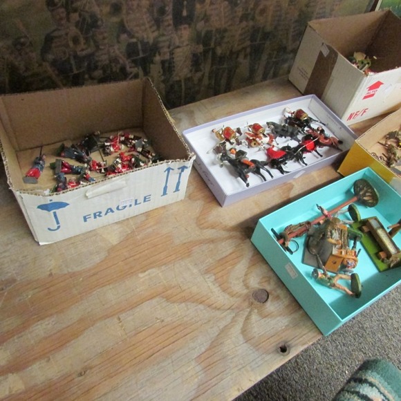 Image for Gallery/Estate, Vintage Clothing and Train Auction: 11-30-17