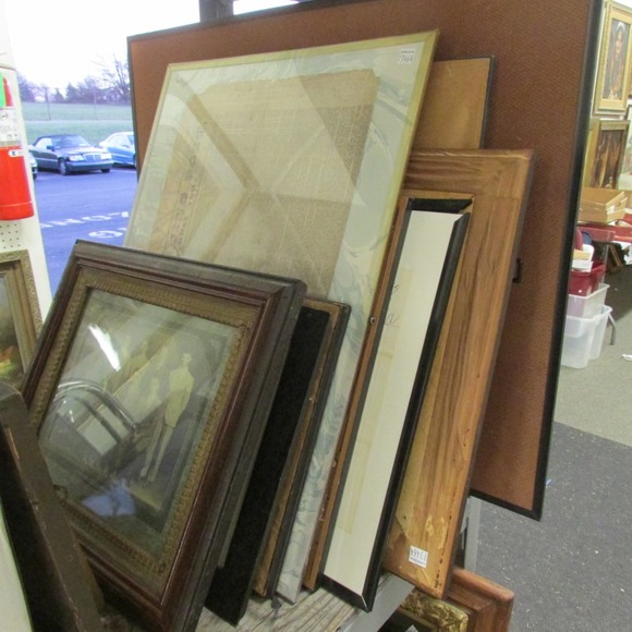 Image for Gallery/Estate, Vintage Clothing and Train Auction: 11-30-17