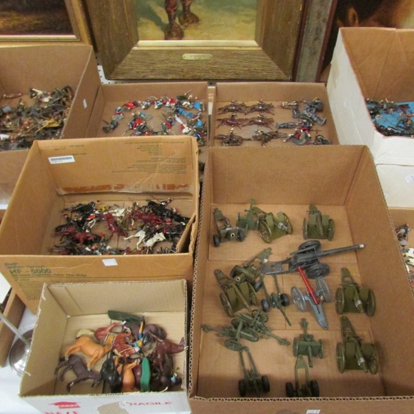 Image for Gallery/Estate, Vintage Clothing and Train Auction: 11-30-17