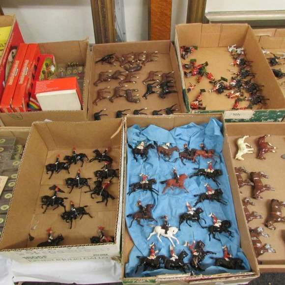 Image for Gallery/Estate, Vintage Clothing and Train Auction: 11-30-17