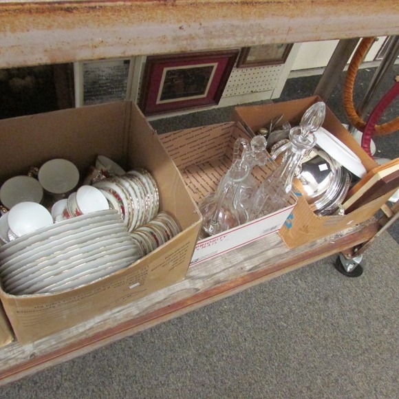 Image for Gallery/Estate, Vintage Clothing and Train Auction: 11-30-17