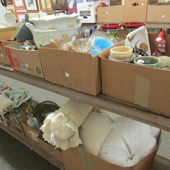 Image for Gallery/Estate, Vintage Clothing and Train Auction: 11-30-17