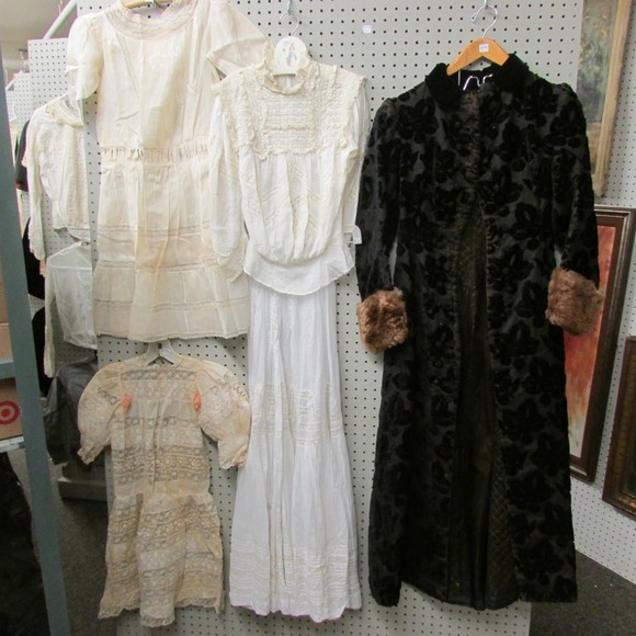 Image for Gallery/Estate, Vintage Clothing and Train Auction: 11-30-17