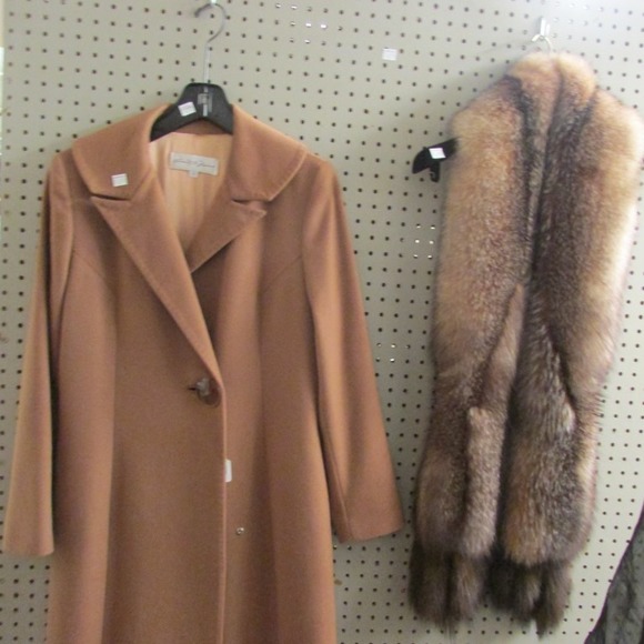 Image for Gallery/Estate, Vintage Clothing and Train Auction: 11-30-17