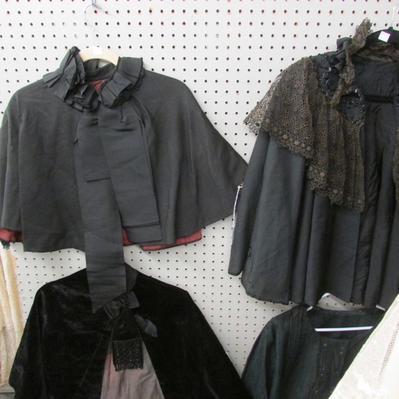 Image for Gallery/Estate, Vintage Clothing and Train Auction: 11-30-17