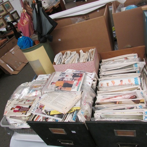 Image for Gallery/Estate, Vintage Clothing and Train Auction: 11-30-17