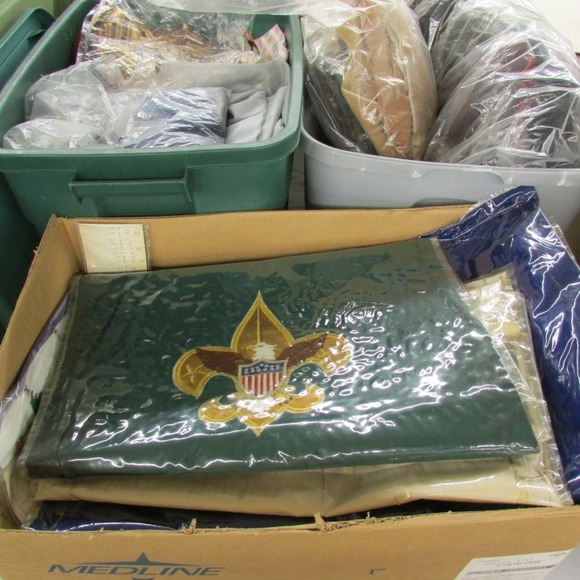 Image for Gallery/Estate, Vintage Clothing and Train Auction: 11-30-17