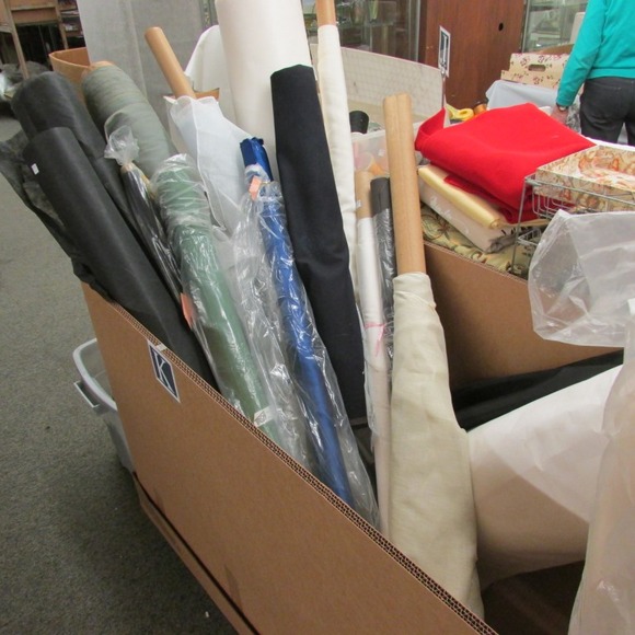 Image for Gallery/Estate, Vintage Clothing and Train Auction: 11-30-17