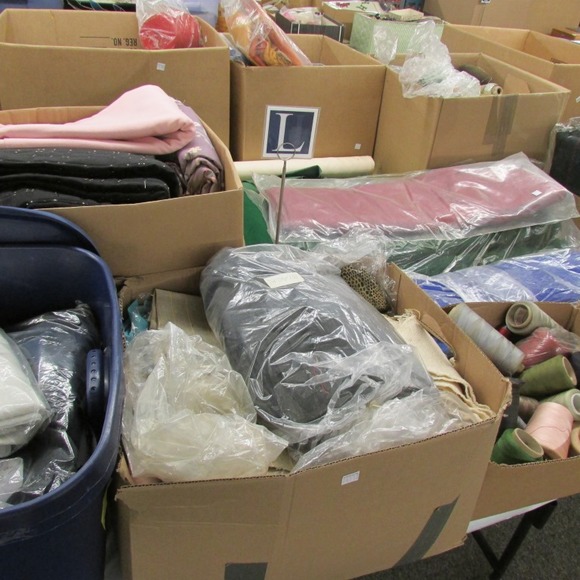 Image for Gallery/Estate, Vintage Clothing and Train Auction: 11-30-17