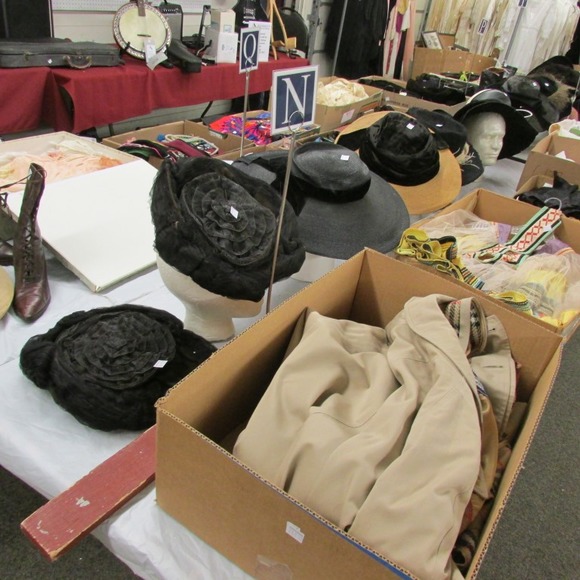 Image for Gallery/Estate, Vintage Clothing and Train Auction: 11-30-17