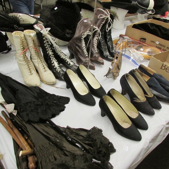 Image for Gallery/Estate, Vintage Clothing and Train Auction: 11-30-17