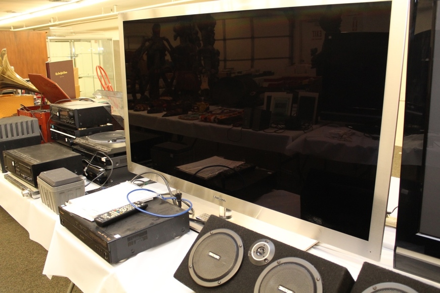 Image for Gallery/Estate, Brass Trains, Comic Books and African Tribal Art Auction: 12-28-17