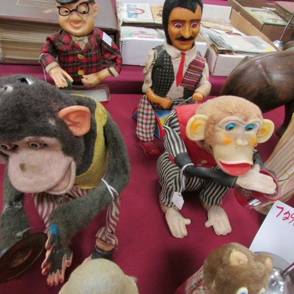 Image for Gallery/Estate, Brass Trains, Comic Books and African Tribal Art Auction: 12-28-17