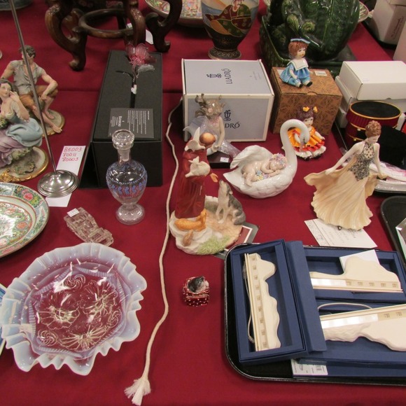 Image for Gallery/Estate and Doll Auction: 1-18-18