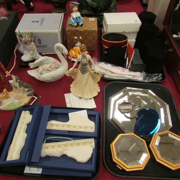 Image for Gallery/Estate and Doll Auction: 1-18-18