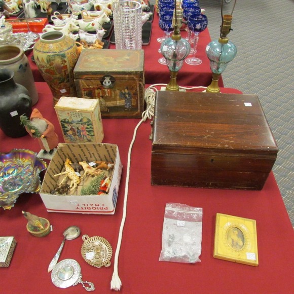 Image for Gallery/Estate and Doll Auction: 1-18-18