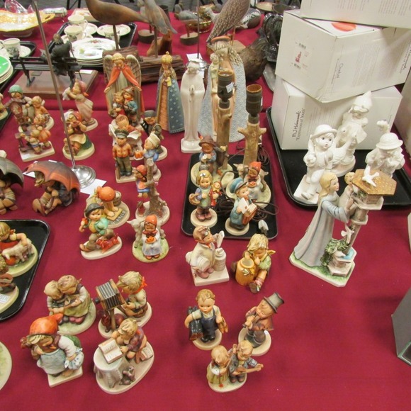 Image for Gallery/Estate and Doll Auction: 1-18-18