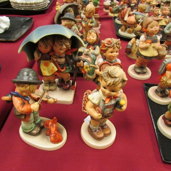 Image for Gallery/Estate and Doll Auction: 1-18-18