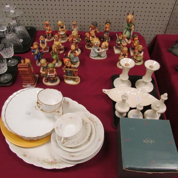 Image for Gallery/Estate and Doll Auction: 1-18-18