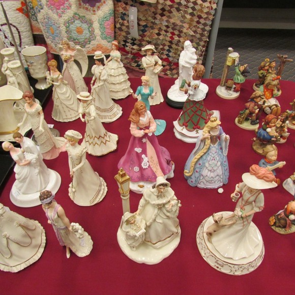 Image for Gallery/Estate and Doll Auction: 1-18-18