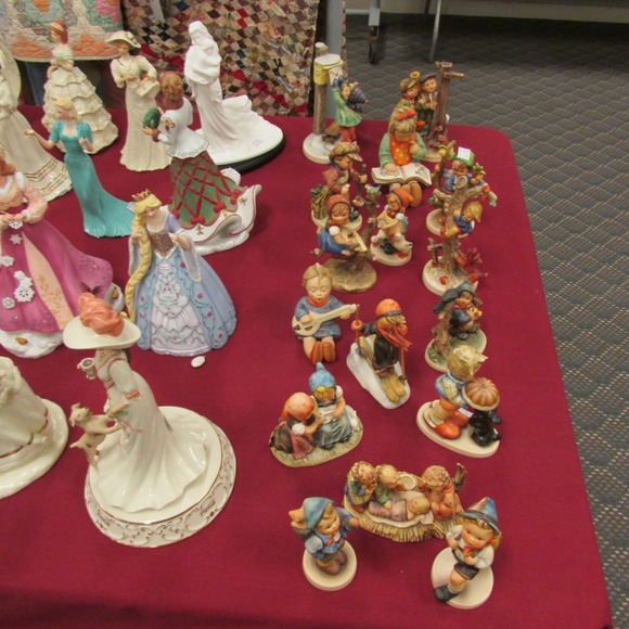 Image for Gallery/Estate and Doll Auction: 1-18-18