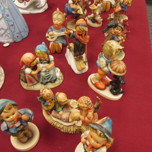 Image for Gallery/Estate and Doll Auction: 1-18-18