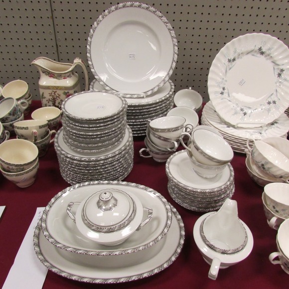 Image for Gallery/Estate and Doll Auction: 1-18-18